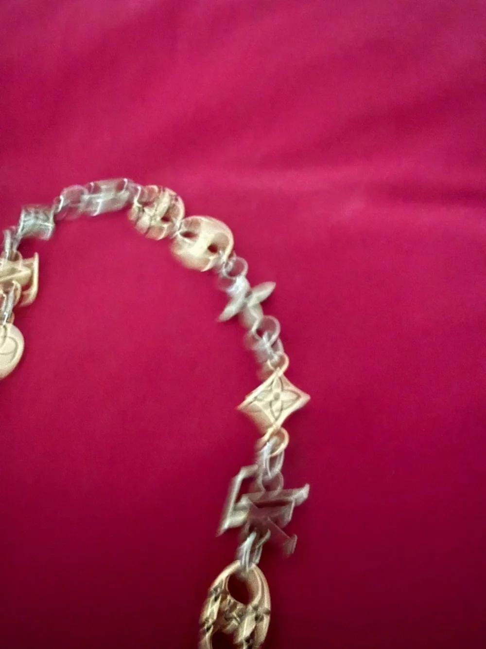 Louis Vuitton Silver Logo Charm Chain Belt on Pink Background - Picture 4 of 6